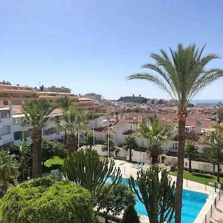 Charming Flat In A Beautiful Urbanization Fuengirola
